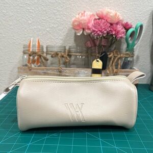 ❤️5/$25 WA Waldorf Astoria Beige Makeup Pouch